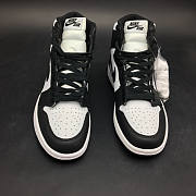 Air Jordan 1 Retro Black White 555088-010  - 6