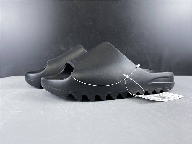 Adidas Yeezy Slide Black FX0495 - 1