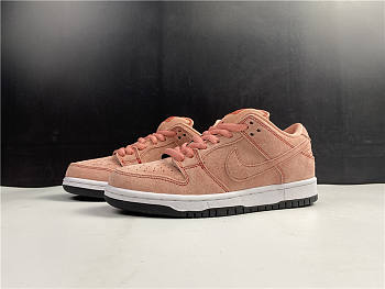 Nike SB Dunk Low “Pink Pig” CV1655-600 