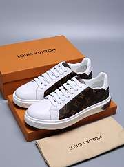 Louis Vuitton White Retro Sneakers - 1