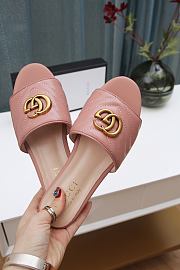 Gucci Women's slide with Double G Silver Pink - 2