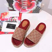 Gucci Women's Original GG slide sandal - 3