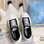 Alexander McQueen Tread Slick Low Lace Up Black White 604257 W4L32 1070 - 6