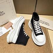 Alexander McQueen Tread Slick Low Lace Up Boots Black White 611706W4MV21070 - 5