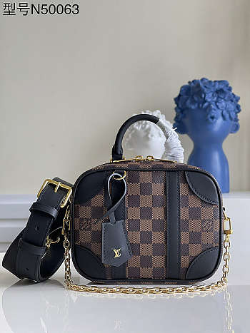 Louis Vuitton Damier Ebene M50063 Size 21 x 16 x 7 cm