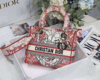 Dior Lady Love Series M8002 Size 24 x 20 x 11cm 