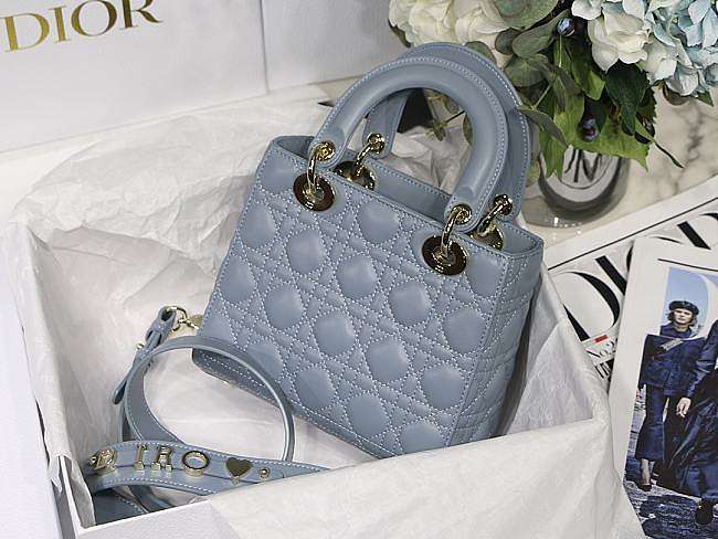 Dior Lady Blue M8013 Size 20 x 16.5 x 8 cm  - 1