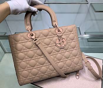 Dior Lady Large Pink Size 32 x 25 x 11 cm 