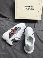 Alexander McQueen Oversized Black and White Butterfly - 4