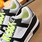 Louis Vuitton LV Trainer Sneaker Low Black Luminous Green - 3