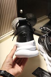 Versace Chain Reaction Trainers Black and White - 3