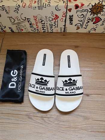 Dolce & Gabbana Crown Logo Embossed Slides White CS1884AO232
