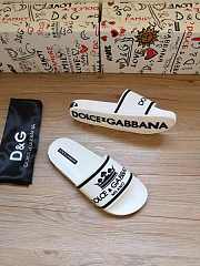 Dolce & Gabbana Crown Logo Embossed Slides White CS1884AO232 - 6
