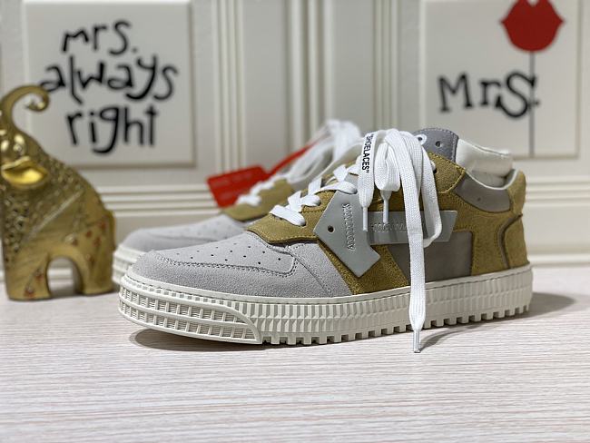 Off-White Yellow Low-Top Off-Court 3.0 Sneakers - 1