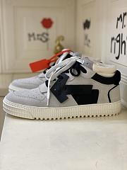Off-White Grey Low-Top Off-Court 3.0 Sneakers - 1