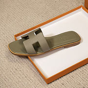 Hermes Pond moss sandal - 4