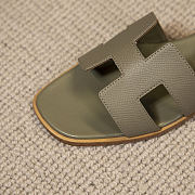 Hermes Pond moss sandal - 2