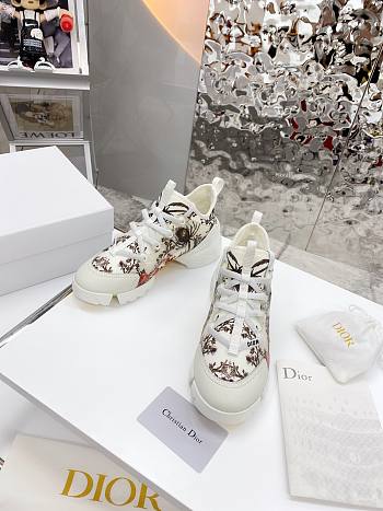 DIOR D-CONNECT SNEAKER - 26