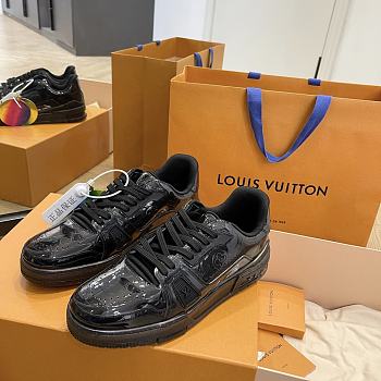 Louis Vuitton black sneaker