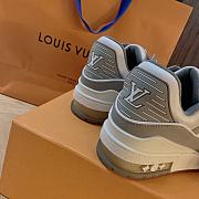 Louis Vuiton Trainer Sneaker - 06 - 6