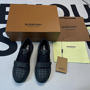 Burberry Logo Print Vintage Check Cotton Sneakers 21