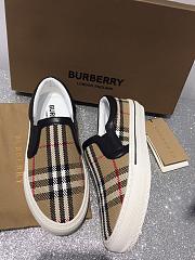 Burberry Slip on Sneaker 05 - 2