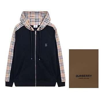 	 Burberry Outerwear 02