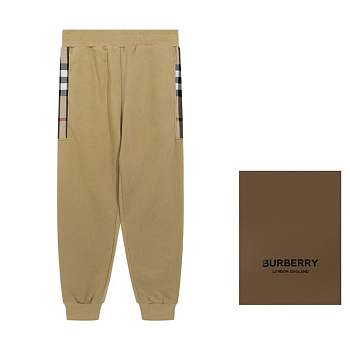 Burberry Jogging Pants 01