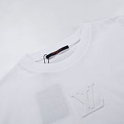 	 Louis Vuitton T-Shirt 06 - 5
