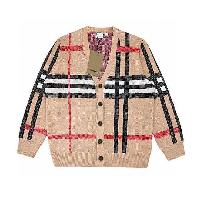 	 Burberry Outerwear 09 - 1