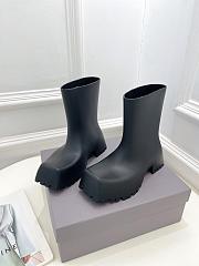 	 Balenciaga Trooper Rubber Boot In Black - 5