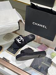 	 Chanel slides 02 - 5