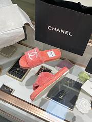 	 Chanel slides 03 - 6