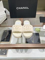 	 Chanel slides 04 - 1