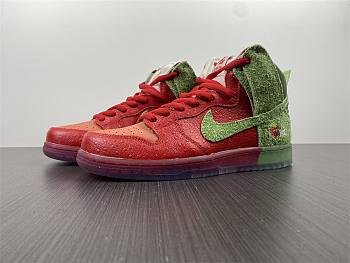 Nike SB Dunk High Strawberry Cough Real CW7093-600