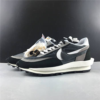 Nike Sacai x Black and White Gray BV0073-001