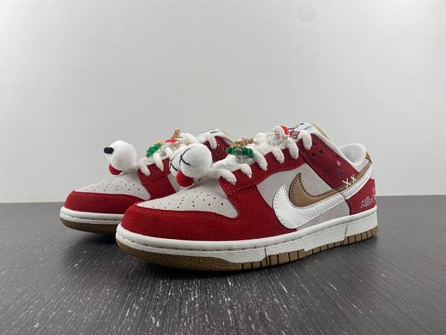 Nike Dunk Low White And Red Christmas 2022 Version - 1