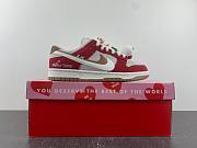 Nike Dunk Low White And Red Christmas 2022 Version - 4
