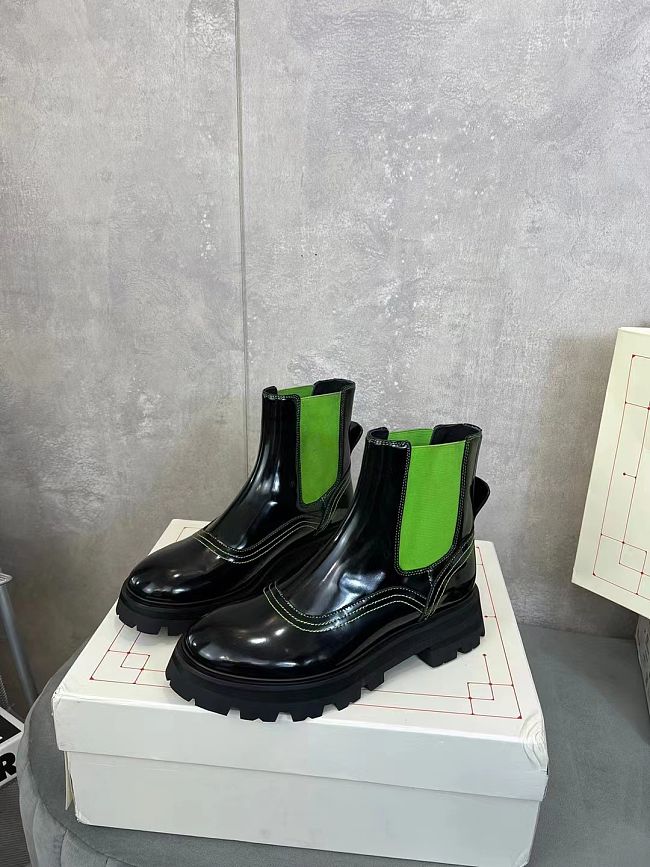 Alexander McQueen Women's Wander Chelsea Boot In Black Acid Green - 1