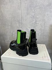 Alexander McQueen Women's Wander Chelsea Boot In Black Acid Green - 6
