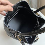 Burberry Small TB Bucket Bag Black Size 26 x 16 x 26cm - 4