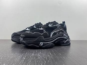 Balenciaga Triple S Sketch Sneaker in black and white double foam and mesh 536737W3SRB1090