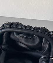 Bottega Veneta The Pouch Small Gathered Intrecciato Leather Clutch Black - 2