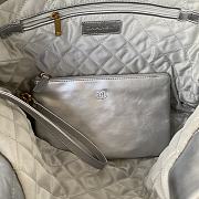 Chanel 22 Handbag Metallic Calfskin & Silver-Tone Metalsilver 39 × 42 × 8 cm AS3261 - 3