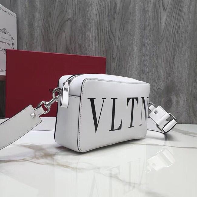Valentino Leather Crossbody WhiteBlack Bag 23x7x14cm - 1
