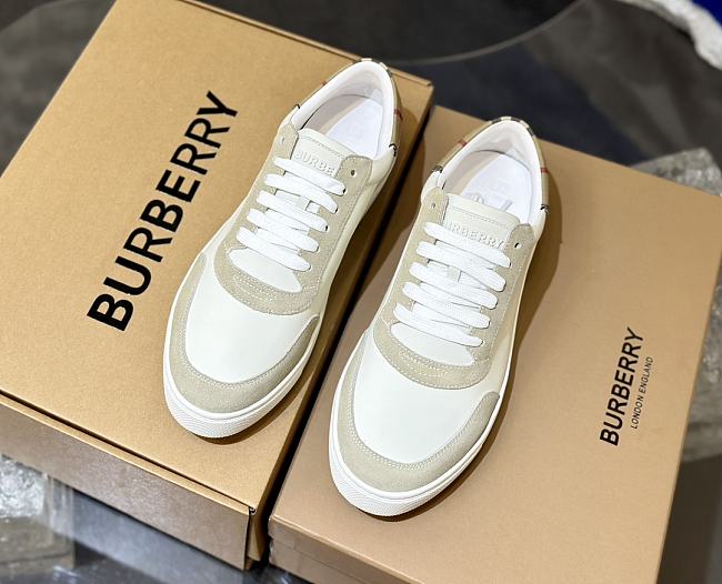 Burberry White Robin Low-Top Sneakers - 1