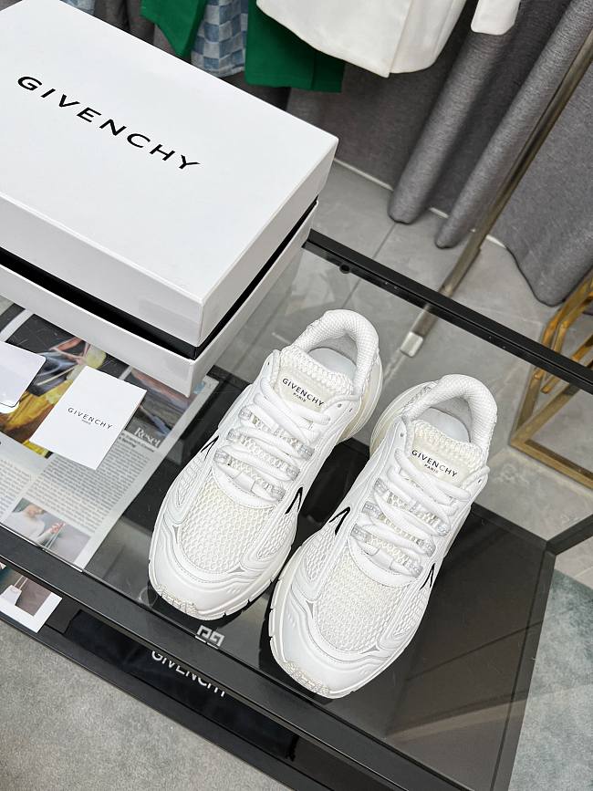 Givenchy Men's TK-MX Runner white Sneakers - 1