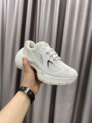 Givenchy Men's TK-MX Runner white Sneakers - 6