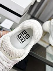 Givenchy Men's TK-MX Runner white Sneakers - 5