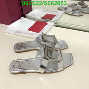Roger Vivier Stitching Buckle Mules In Leather Silver - 2